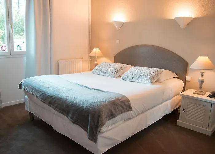 Le Pavillon De Aubin 3*