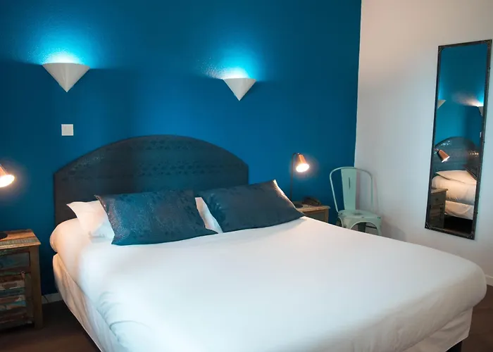 Le Pavillon De Aubin Hotel 3*